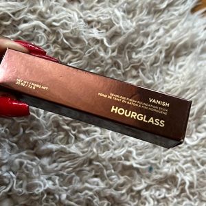 SOLD❗️❗️ Hour glass foundation stick. Used once. Doesn’t match my skin.